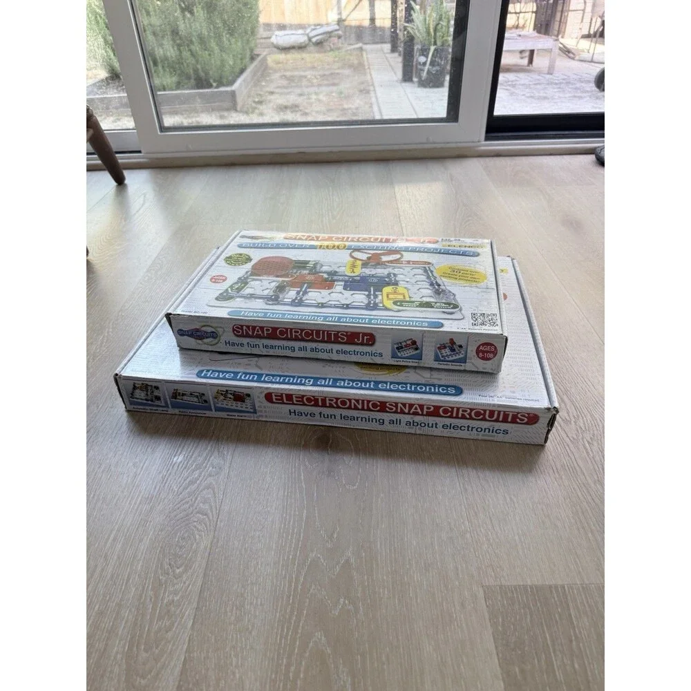 Lot (2 Kits) Elenco Electronics Snap Circuits SC-300 + SC-100 Experiment Kits